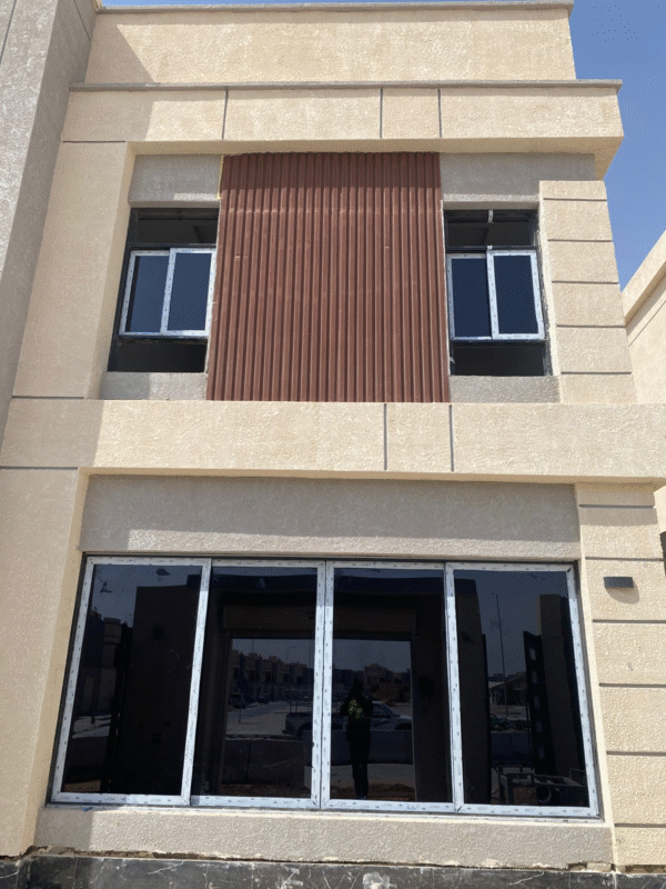 وجهه ثوابت زجاج اسود 12 مم مثبت على يو تشانل من ستنالس ستيل
